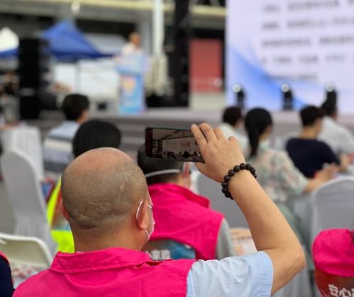 廣州啟動首屆安心家政服務月 5萬張“安心服務證”賦能家政行業規范發展